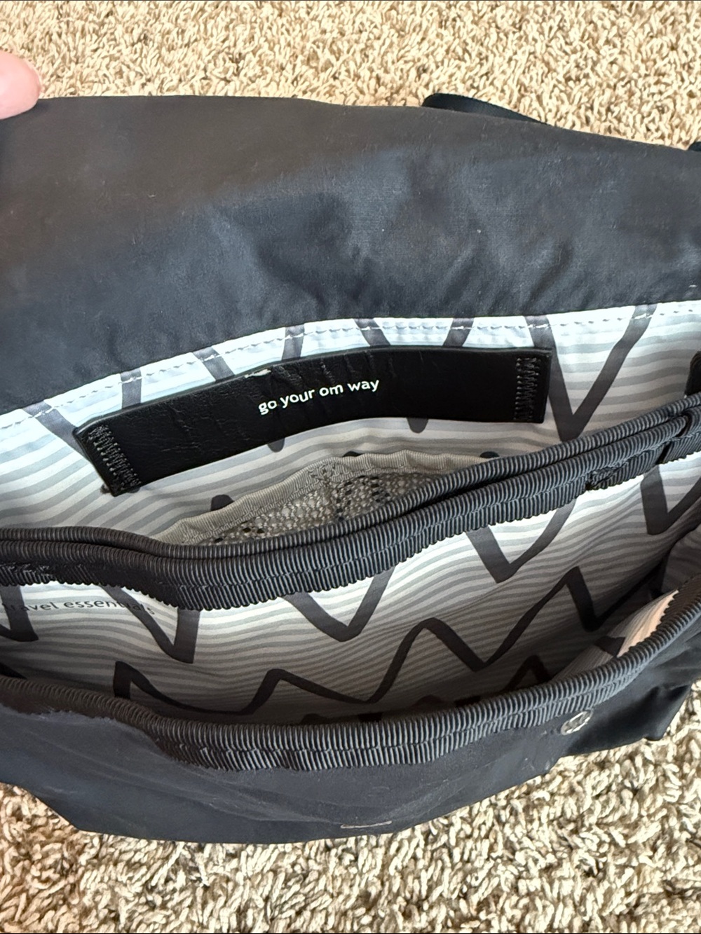 lululemon athletica Black Crossbody All Night Festival bag 5L - Picture 5 of 6